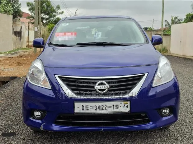 Nissan Versa 2013 Blue · Photo 1