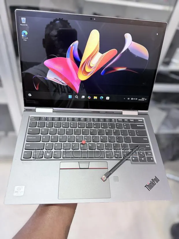 Laptop Lenovo ThinkPad X1 Yoga 16GB Intel Core i7 SSD 512GB · Photo 1