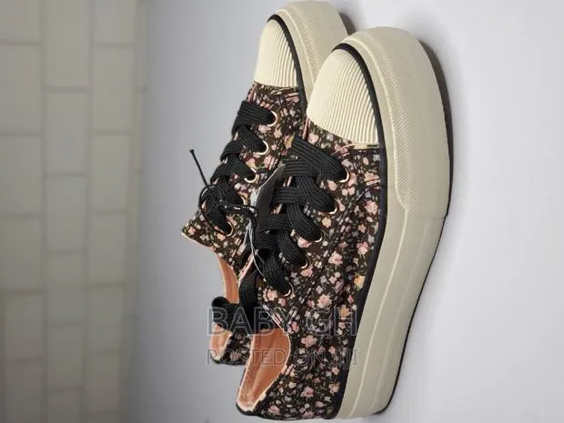 George Girls Floral Shoe With Laces Fastening · Photo 1