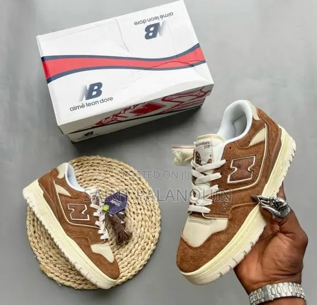 New Balance Sneakers · Photo 1