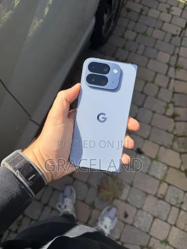 New Google Pixel 10 Pro Fold 256 GB Silver · Photo 1