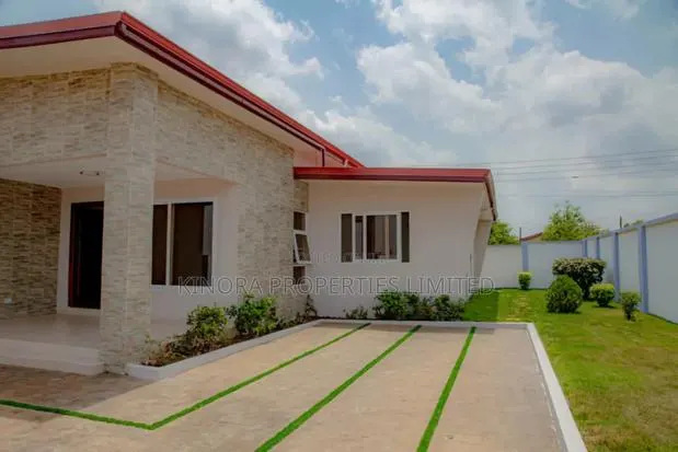 2bdrm Bungalow in Adenta Amanfrom for rent · Photo 1