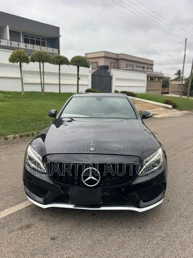 Mercedes-Benz C300 2016 Black · Photo 1