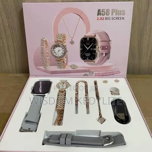 Smart Watch Gift Box With Bracelet and Earrings · Photo 1