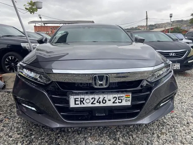 Honda Accord 2019 Gray · Photo 1
