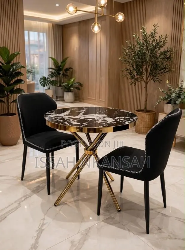 Round Back Glass Table and 2 Chairs · Photo 1