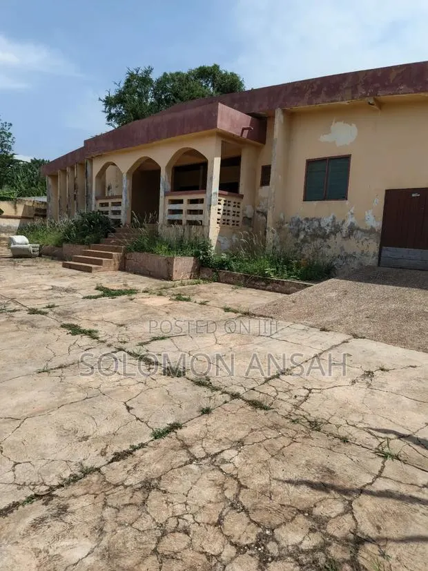 5bdrm House in Free Will Agency, Kumasi Metropolitan for sale · Photo 1