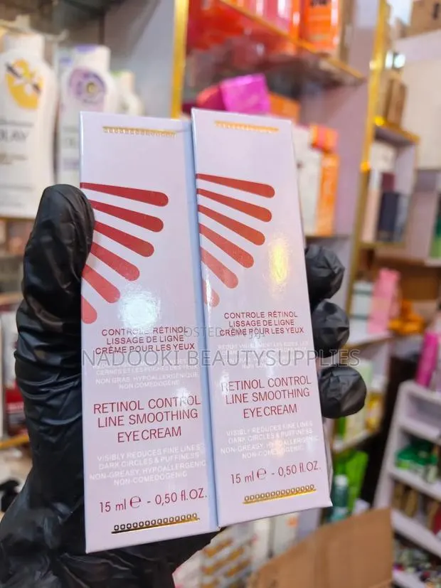 Makari Retinol Control Line Smoothing Eye Cream · Photo 1