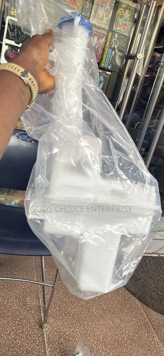 Wiper Bottle Kona 2018-2020-2021-2022 · Photo 1