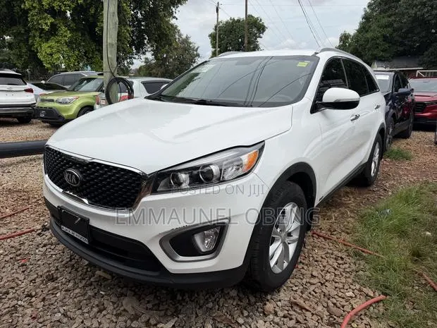 Kia Sorento 2017 White · Photo 1