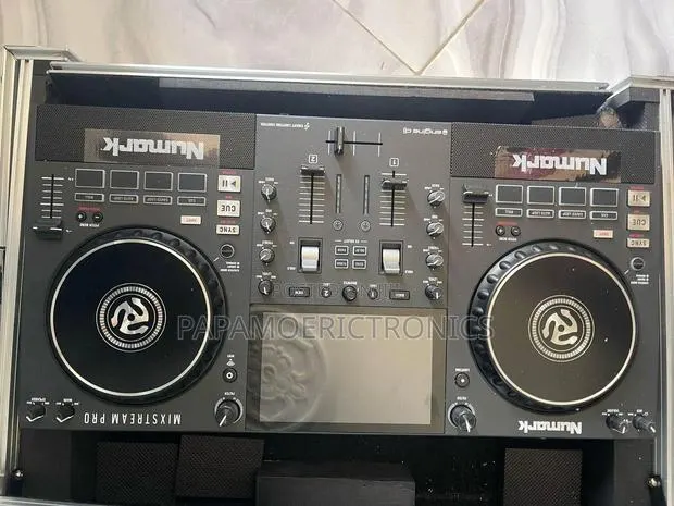 Numark Mixstream Pro · Photo 1