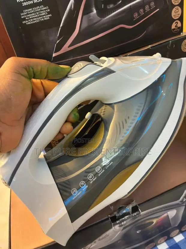 George Home Black and Gold One Temp Steam Iron From UK · Photo 1