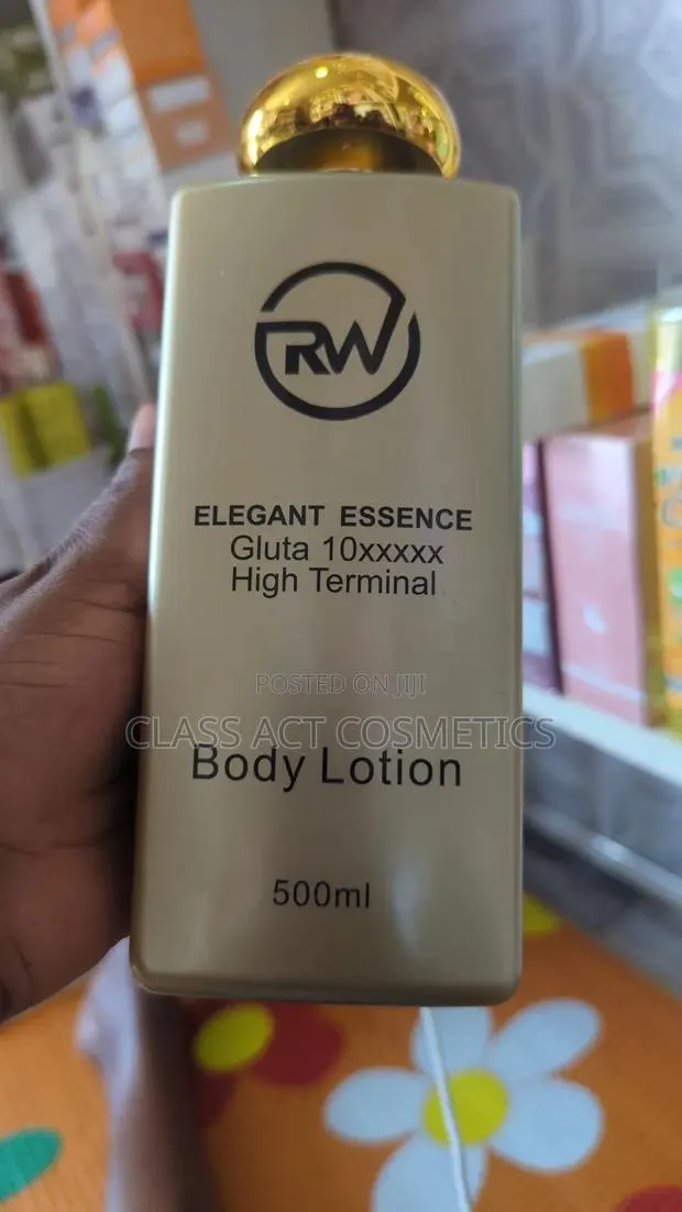Elegant Essence Gluta Body Lotion · Photo 1