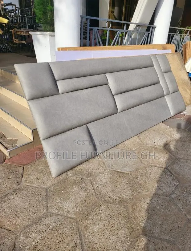 Design Bedframe Queen Size · Photo 1