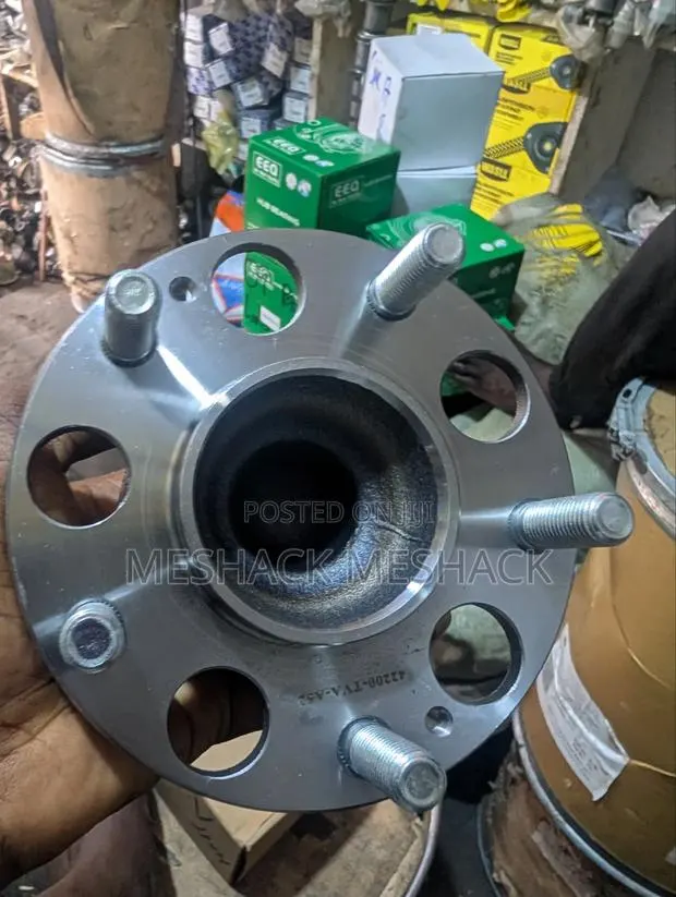 Honda Accord 2018 Back Hub · Photo 1