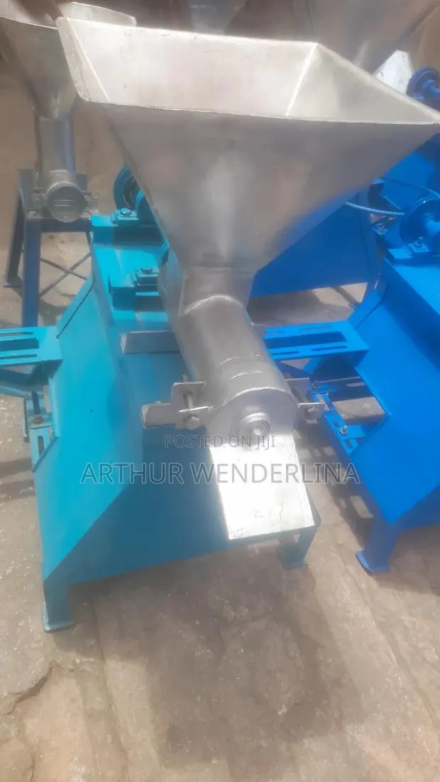 Commercial Palmnut Processor Grinder · Photo 4