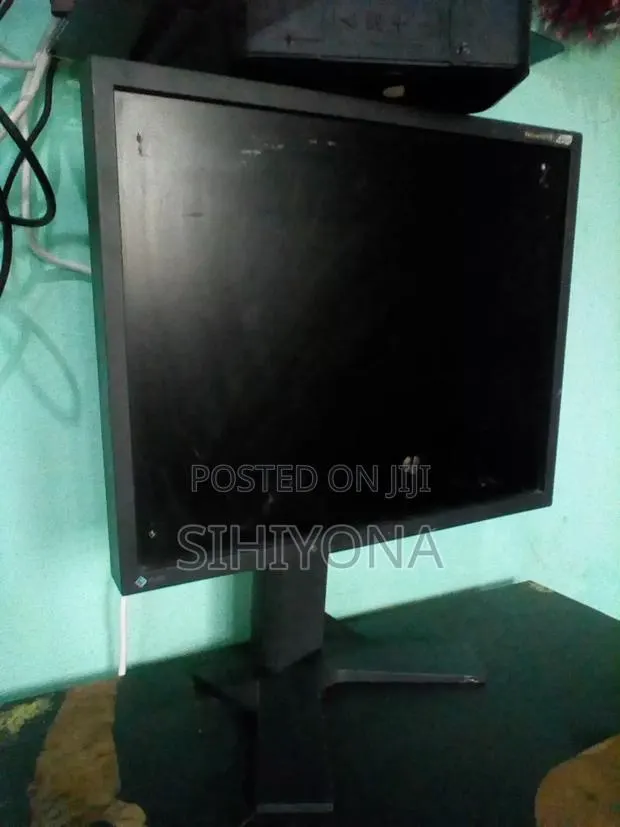 Monitor Instrument · Photo 1