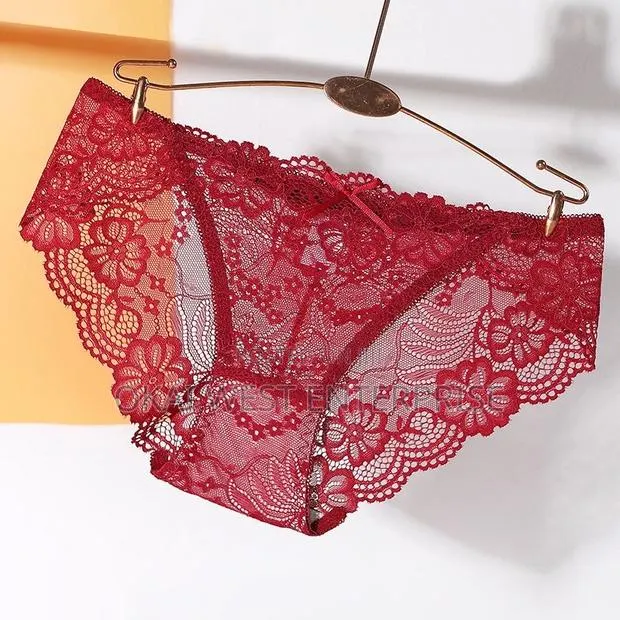 Elegant Lace-Edge Transparent for Ultimate Comfort and Style · Photo 1