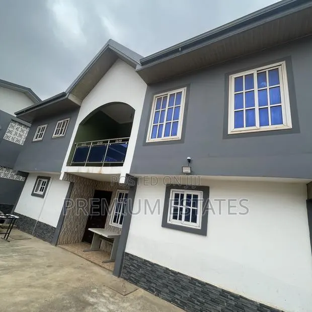 3bdrm Apartment in Ashaley Botwe for rent · Photo 1