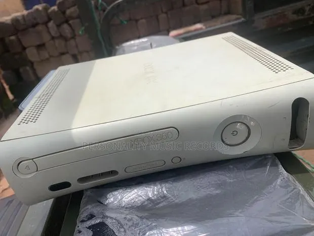 Xbox 360 Console · Photo 1