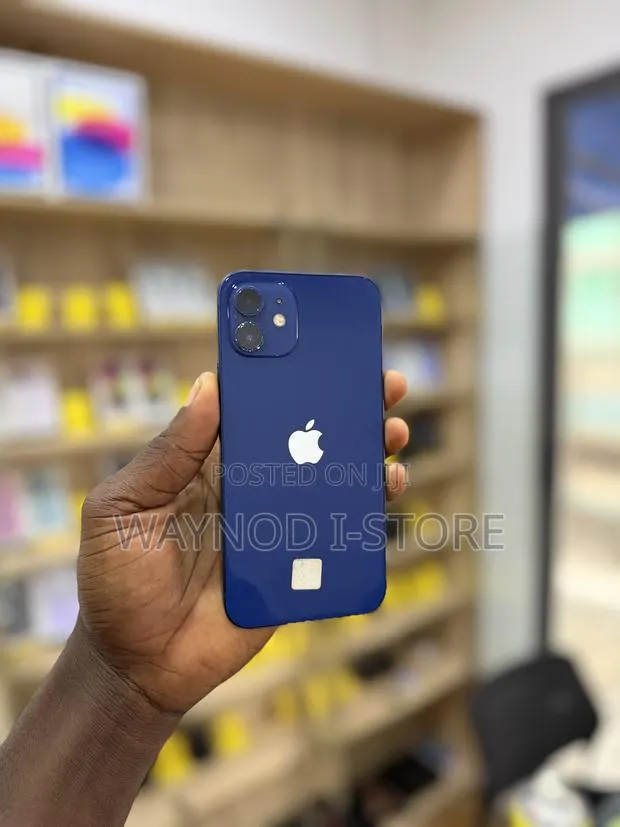 Apple iPhone 12 128 GB Blue · Photo 1