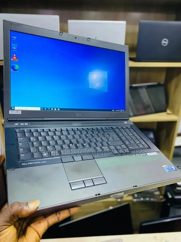 Laptop Dell Precision M6800 16GB Intel Core i7 SSD 256GB · Photo 1