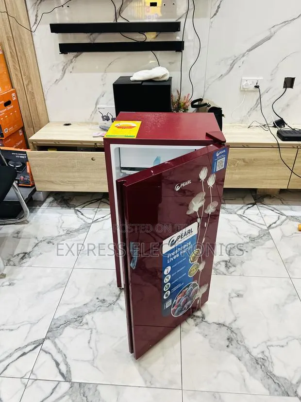 Ultra Modern Sleek Pf-109-2b Fridge Pearl Red · Photo 1