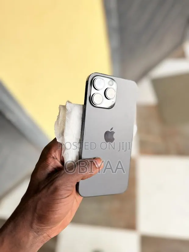 Apple iPhone 14 Pro Max 128 GB Gray · Photo 1