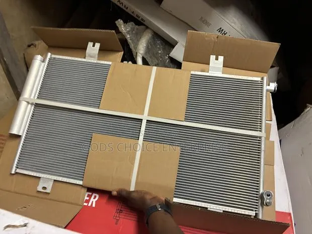 Condenser CRV 2022-2023-2024 · Photo 1