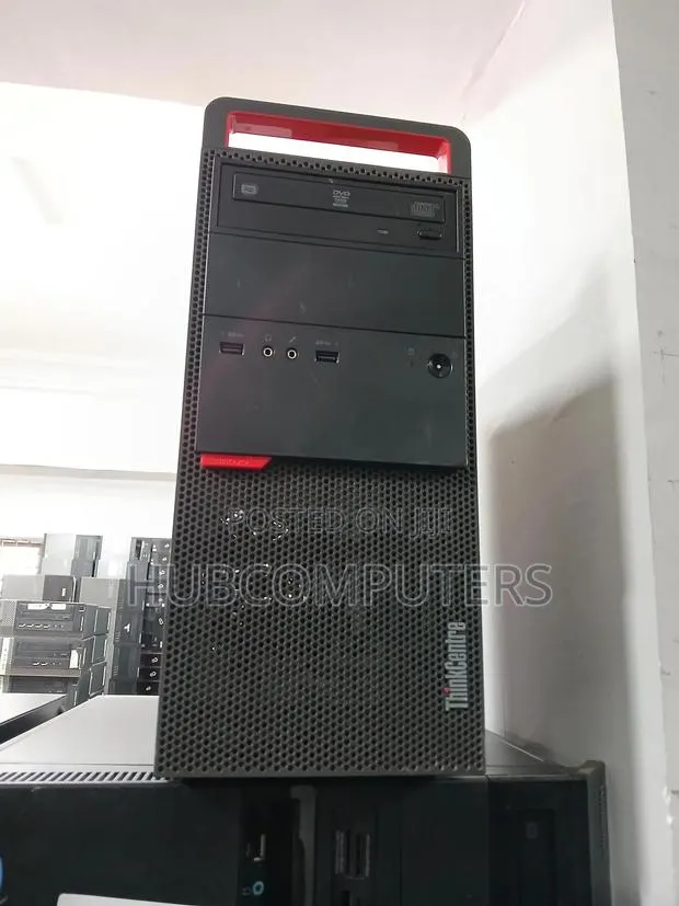 Desktop Computer Lenovo ThinkCentre M700 4GB Intel Pentium HDD 320GB · Photo 1