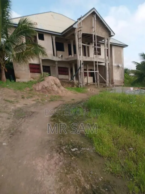 9bdrm House in Sam Properties, Nyanyano for sale · Photo 1