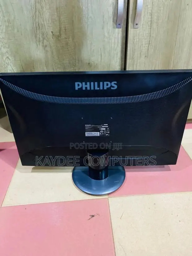 27 Philips Monitor · Photo 1