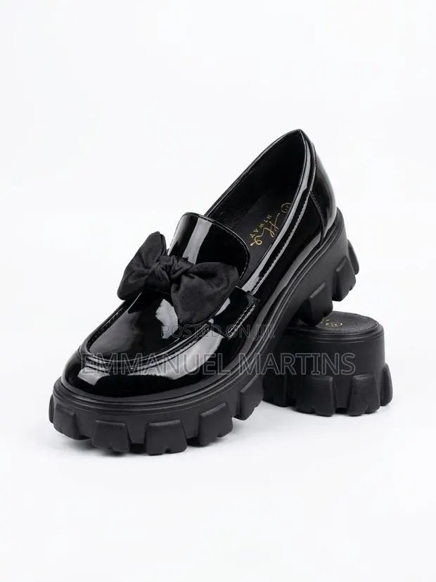 Chic Durable Hi-Way Best Back to School Shoe. · Photo 1