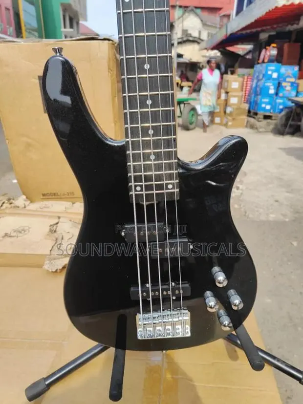Ibanez Passive Bass Guitar Available · Photo 1