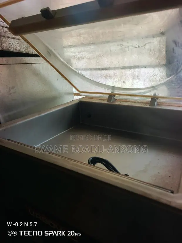 Commercial Vacuum Sealant · Photo 1