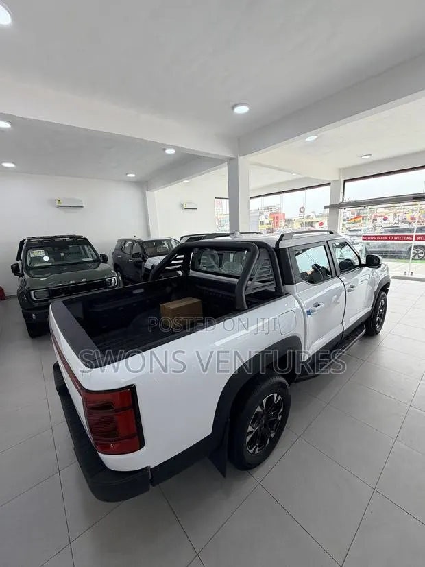 New BYD Shark 6 2026 White · Photo 1