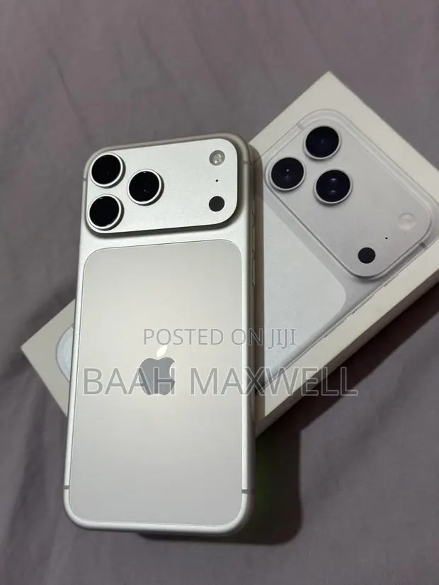 New Apple iPhone 17 Pro Max 256 GB White · Photo 1