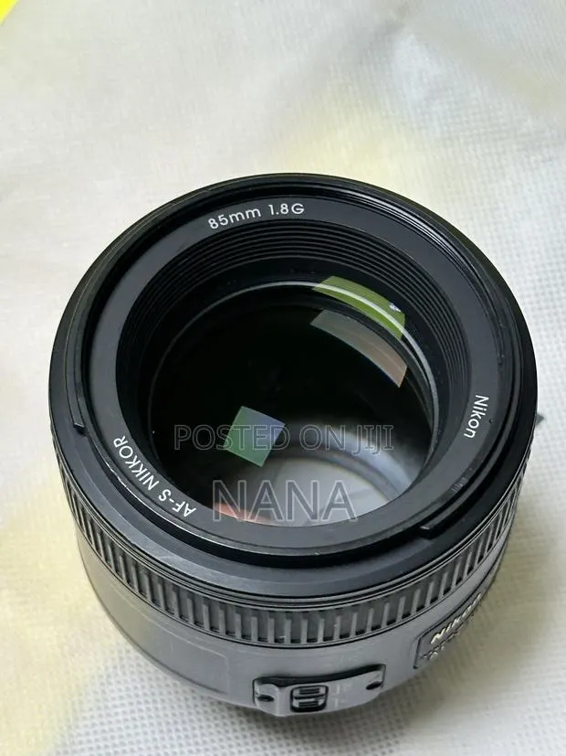 Nikon 85mm Original Lens · Photo 1