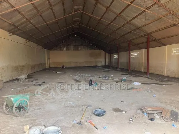 1,200 SQM Warehouse at Circle for Rent. · Photo 1