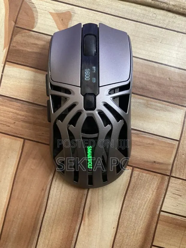 SMAILWOLF RS8 Tri-Mode Mouse · Photo 1