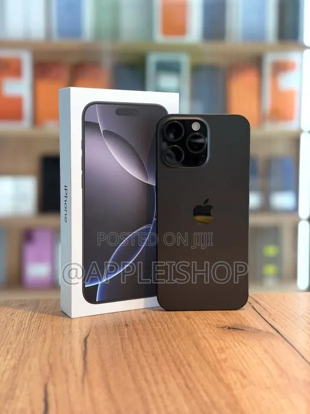 Apple iPhone 16 Pro Max 512 GB Black · Photo 1