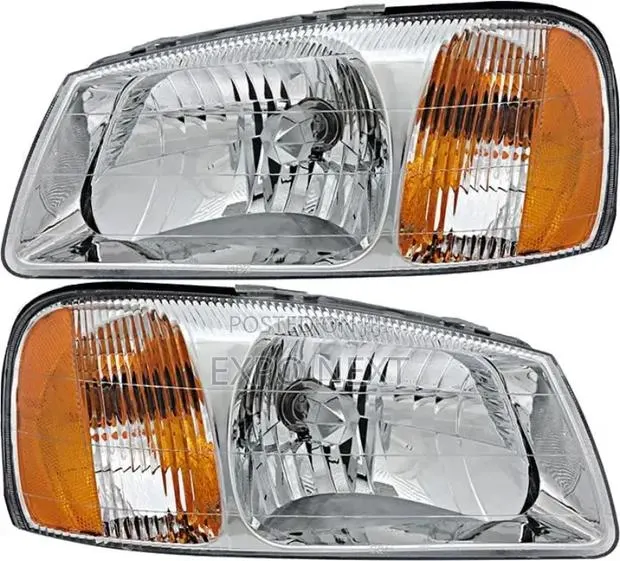Hyundai ACCENT 2000-2002 Head Light · Photo 1