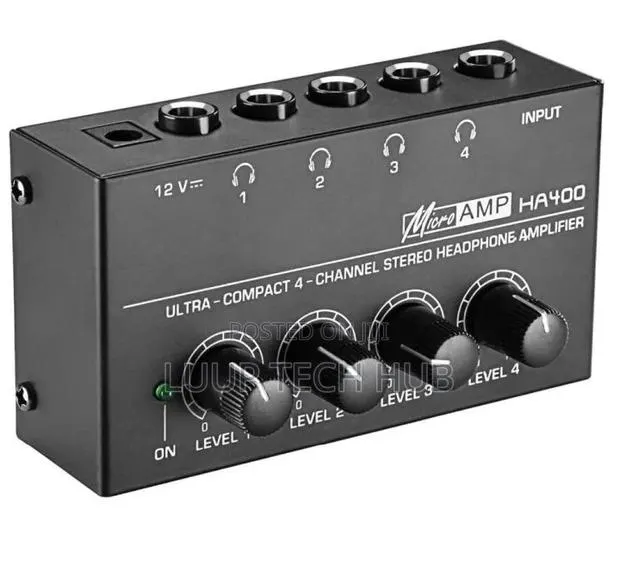 4 Channel Headphones Amplifier · Photo 1
