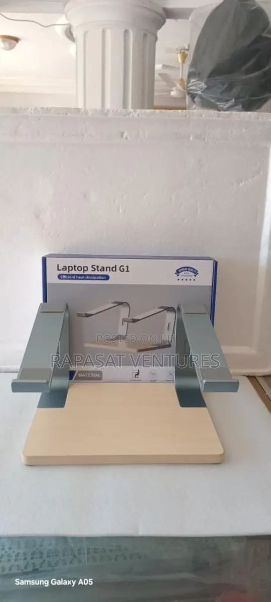 G1 Laptop Stand Wooden Base · Photo 1
