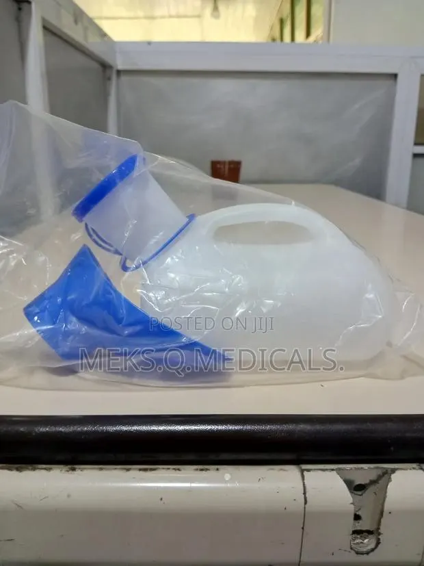 Urine Can Plastic · Photo 1