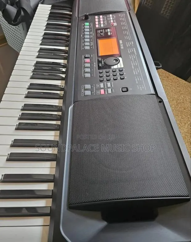 Korg EK-50 61-Key Entertainer Keyboard · Photo 1