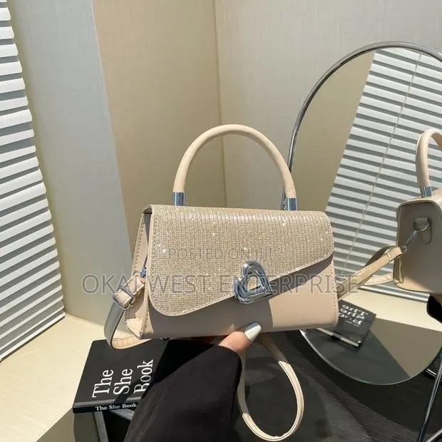 Fashionable Korean Handbags · Photo 1