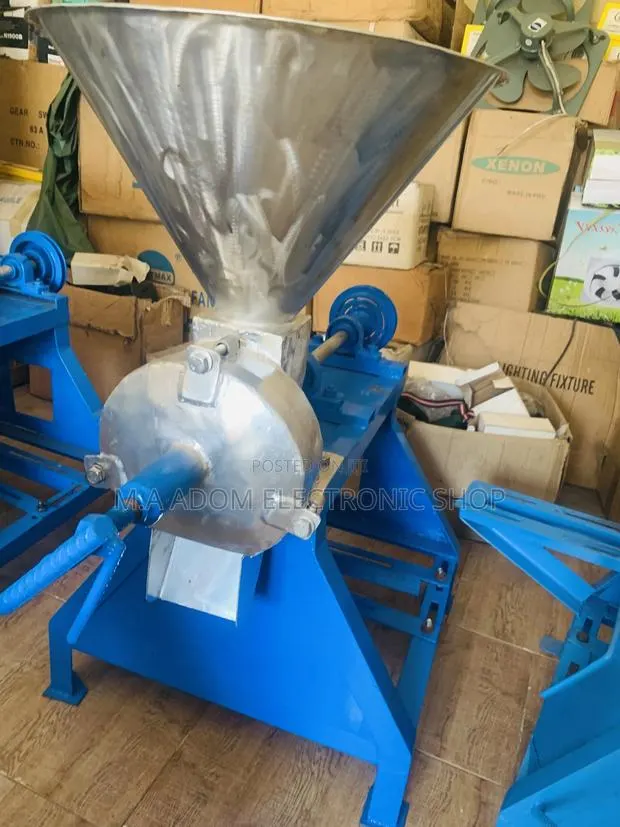 Tomatoes Pepper Commercial Grinding Machine · Photo 1