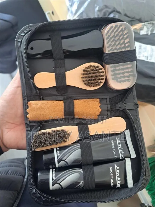 Executive Shoe Care Kit · Photo 1
