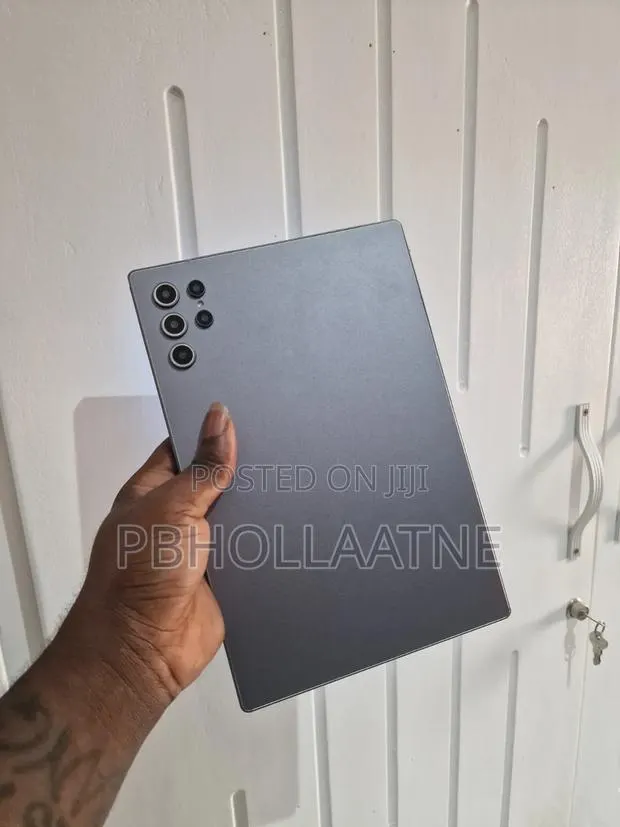 New Tablet 1 TB Gray · Photo 1